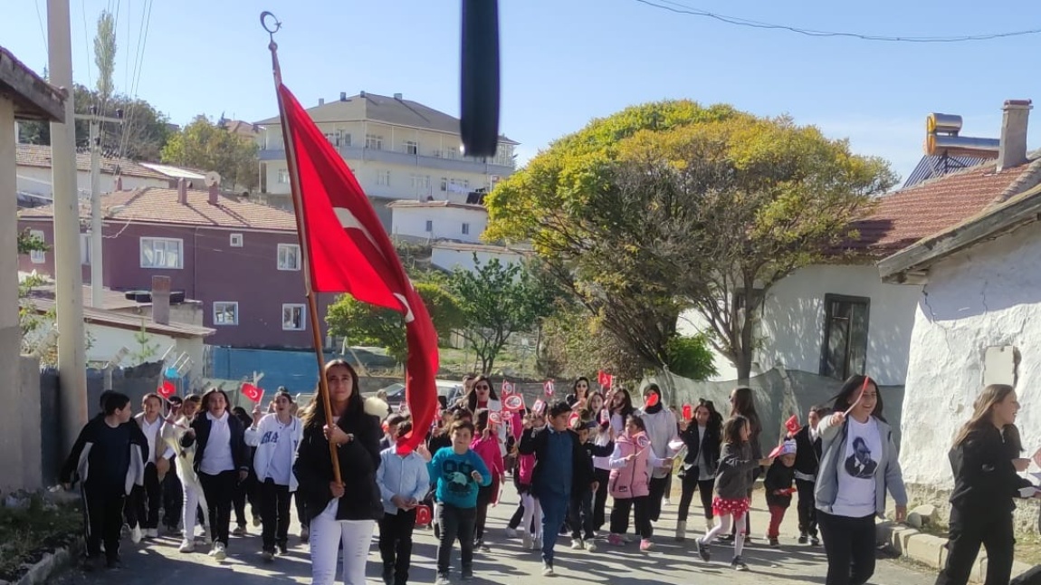 29 EKİM CUMHURİYET BAYRAMINI ÇOŞKUYLA KUTLADIK